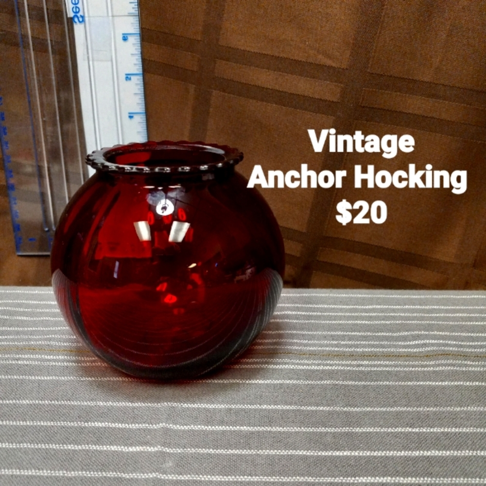VINTAGE ANCHOR HOCKING RUBY GLASS BOWL GLOBE